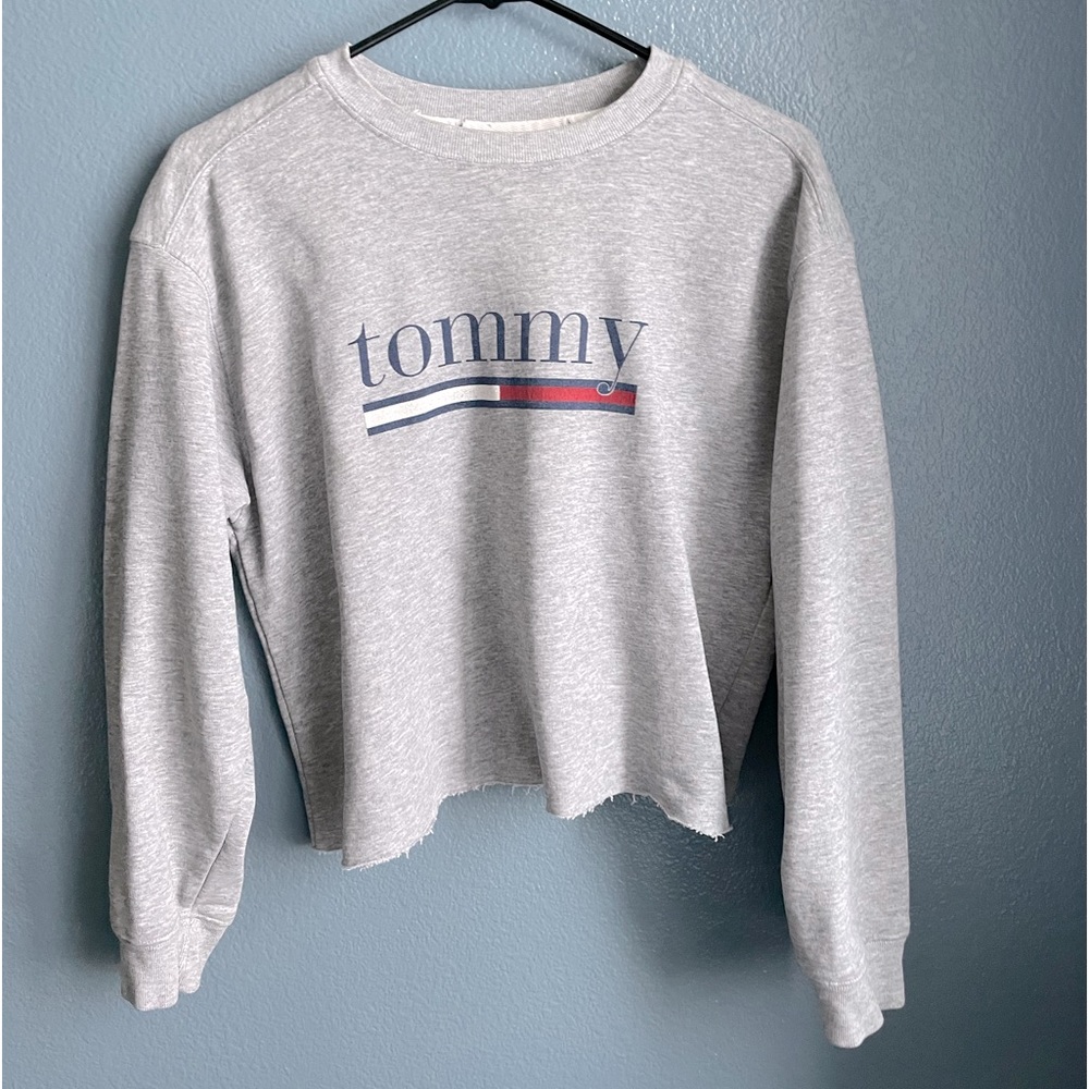 vintage tommy jeans crewneck